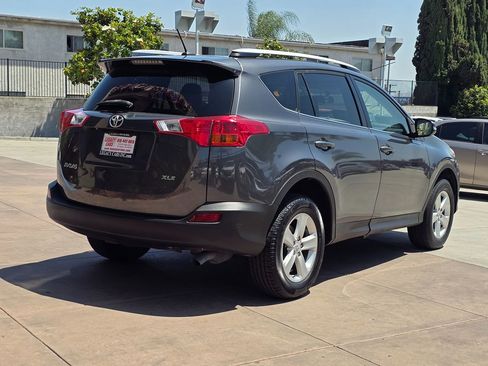 Used 2014 Toyota RAV4 XLE FWD image 11