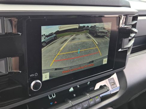 Used 2026 Toyota Tundra SR AWD/4WD image 18