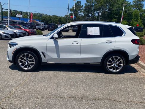 Used 2022 BMW X5 xDrive40i w/ Premium Package AWD/4WD image 4