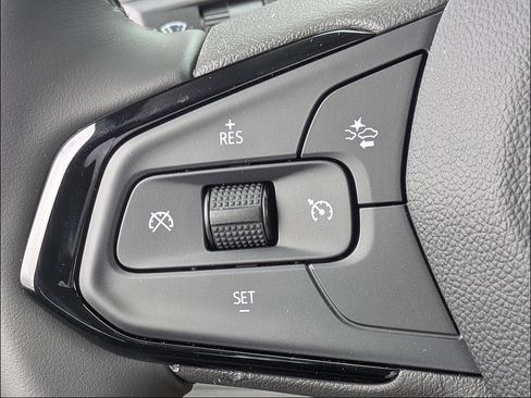New 2027 Chevrolet Bolt RS FWD image 18