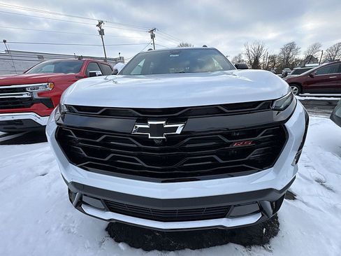 New 2026 Chevrolet Equinox RS image 3