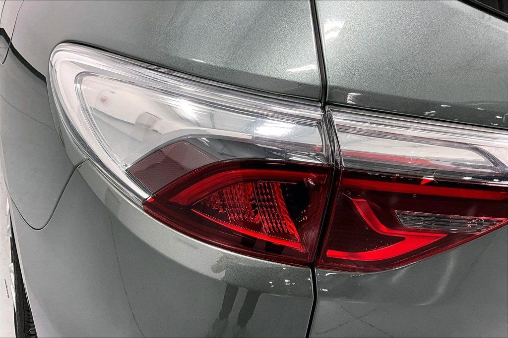 Used 2023 Buick Enclave Premium FWD image 37