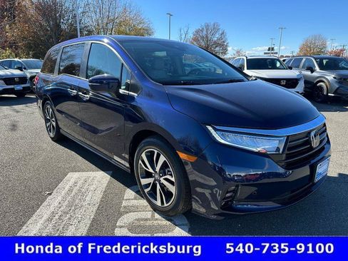 Certified 2024 Honda Odyssey Touring image 8