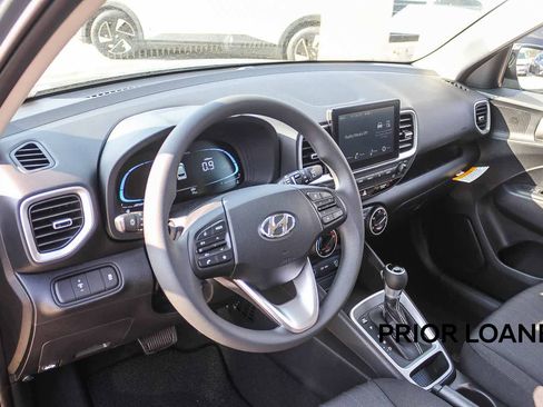 Certified 2026 Hyundai Venue SE FWD image 23