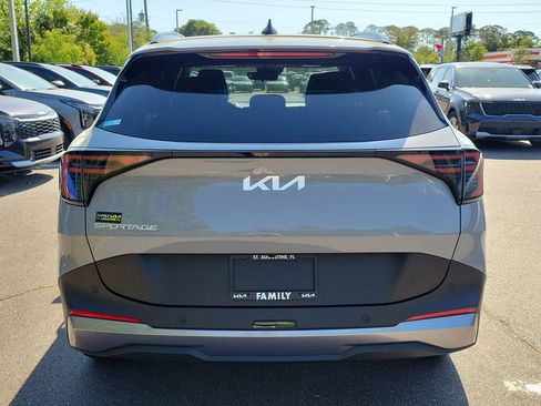 New 2026 Kia Sportage EX w/ EX Panorama Roof Package FWD image 5