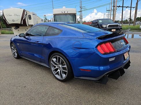 Used 2017 Ford Mustang GT Premium w/ Equipment Group 401A RWD image 4