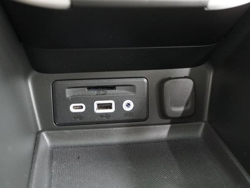 Used 2023 GMC Terrain SLT w/ LPO, 'HIT The Road' Package FWD image 19