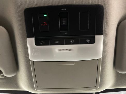 Used 2022 Nissan Sentra SR w/ SR Premium Package image 29