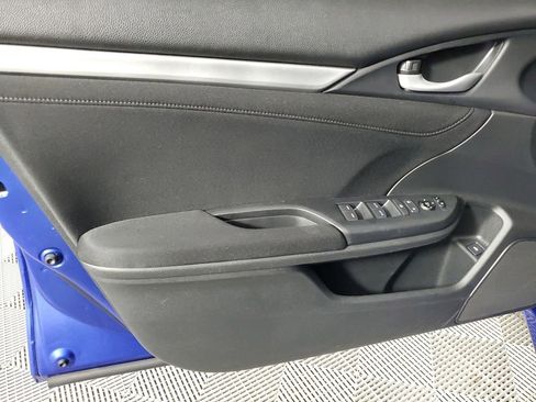 Used 2019 Honda Civic EX image 17