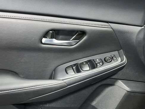 New 2025 Nissan Sentra SV image 20