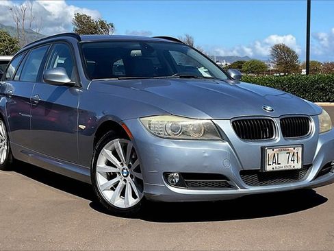 Used 2011 BMW 328i Wagon image 2