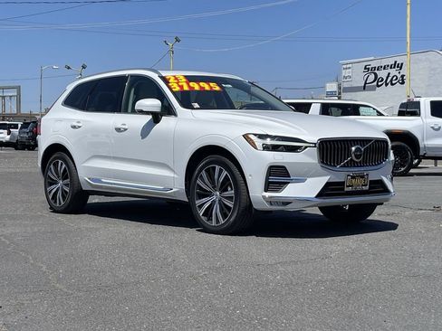 Used 2023 Volvo XC60 B5 Plus w/ Climate Package AWD/4WD image 1