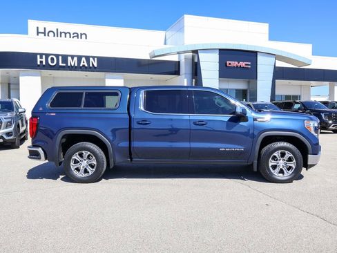 Used 2019 GMC Sierra 1500 SLE w/ SLE Value Package AWD/4WD image 3
