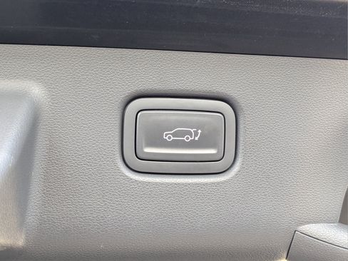 Used 2024 Hyundai Kona Limited AWD/4WD image 11