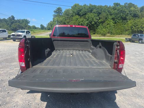 Used 2018 RAM 3500 Tradesman w/ Chrome Appearance Group RWD image 22