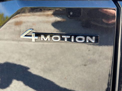 Used 2024 Volkswagen Atlas SE image 11