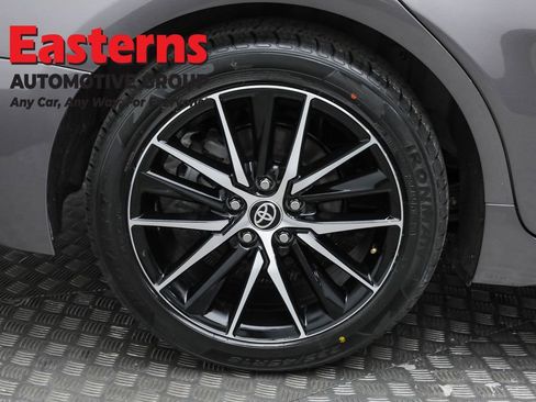 Used 2024 Toyota Camry SE image 29