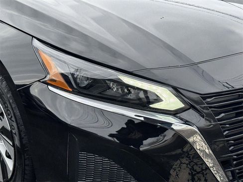 Certified 2025 Nissan Altima 2.5 S image 8