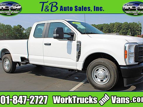 Used 2025 Ford F250 XL image 1