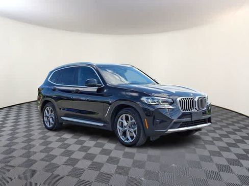 Used 2024 BMW X3 xDrive30i w/ Premium Package AWD/4WD image 4