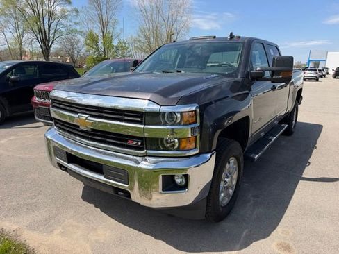 Used 2015 Chevrolet Silverado 3500 LT w/ LT Convenience Package AWD/4WD image 2