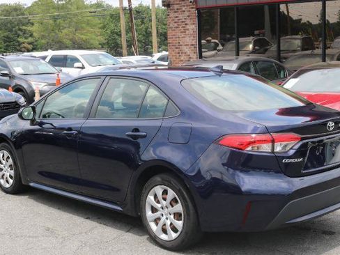 Used 2020 Toyota Corolla LE FWD image 5