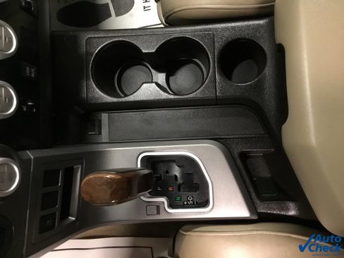 Used 2010 Toyota Tundra Limited image 55