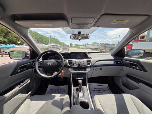 Used 2014 Honda Accord LX image 19