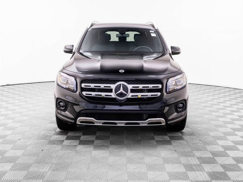 Used 2023 Mercedes-Benz GLB 250 4MATIC image 8