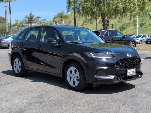 Certified 2024 Honda HR-V LX image 7