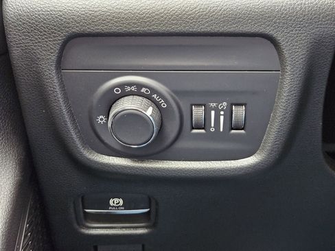 New 2026 Jeep Grand Cherokee Laredo image 21