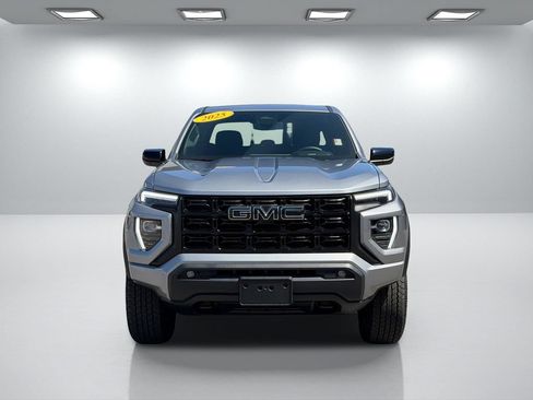 Used 2025 GMC Canyon Elevation w/ Convenience Package RWD image 9