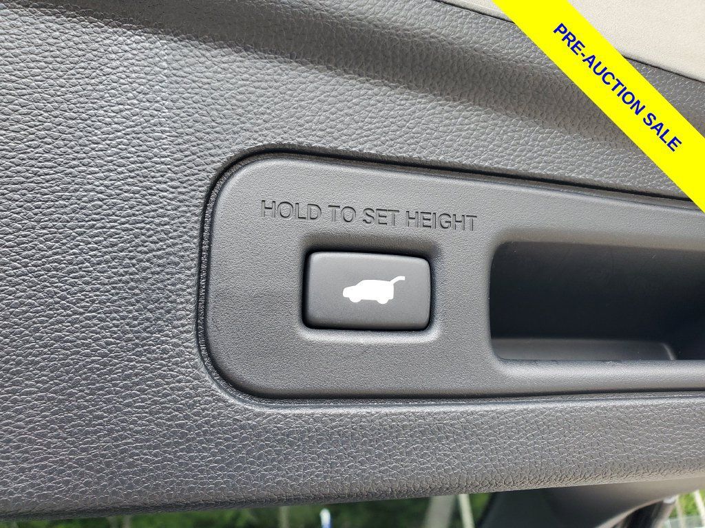 Used 2026 Acura MDX w/ Technology Package FWD image 9