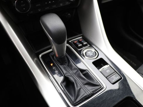 Used 2024 Mitsubishi Eclipse Cross SE image 27