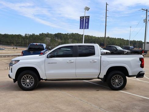 Used 2024 Chevrolet Colorado LT w/ LT Convenience Package image 7