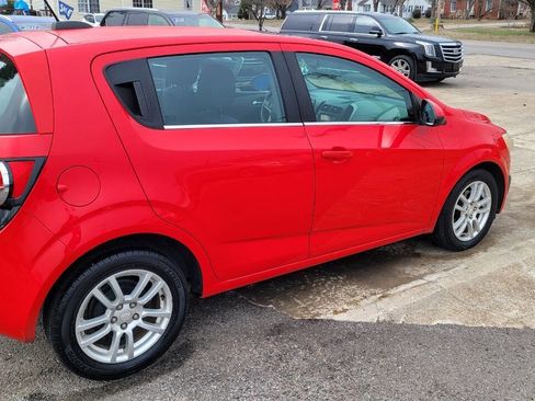 Used 2015 Chevrolet Sonic LT w/ Fun and Sun Package image 6