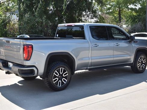 Used 2025 GMC Sierra 1500 AT4 w/ AT4 Premium Package AWD/4WD image 7