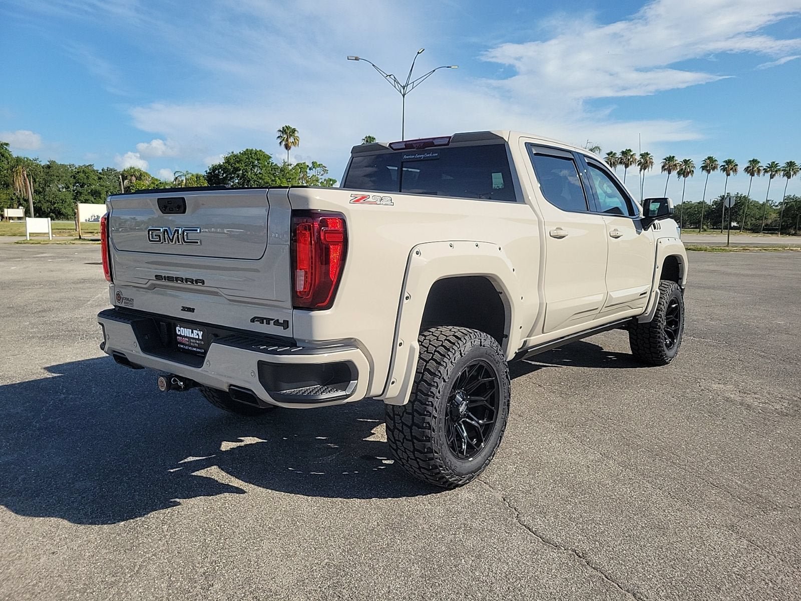 New 2026 GMC Sierra 1500 AT4 w/ Technology Package AWD/4WD image 5