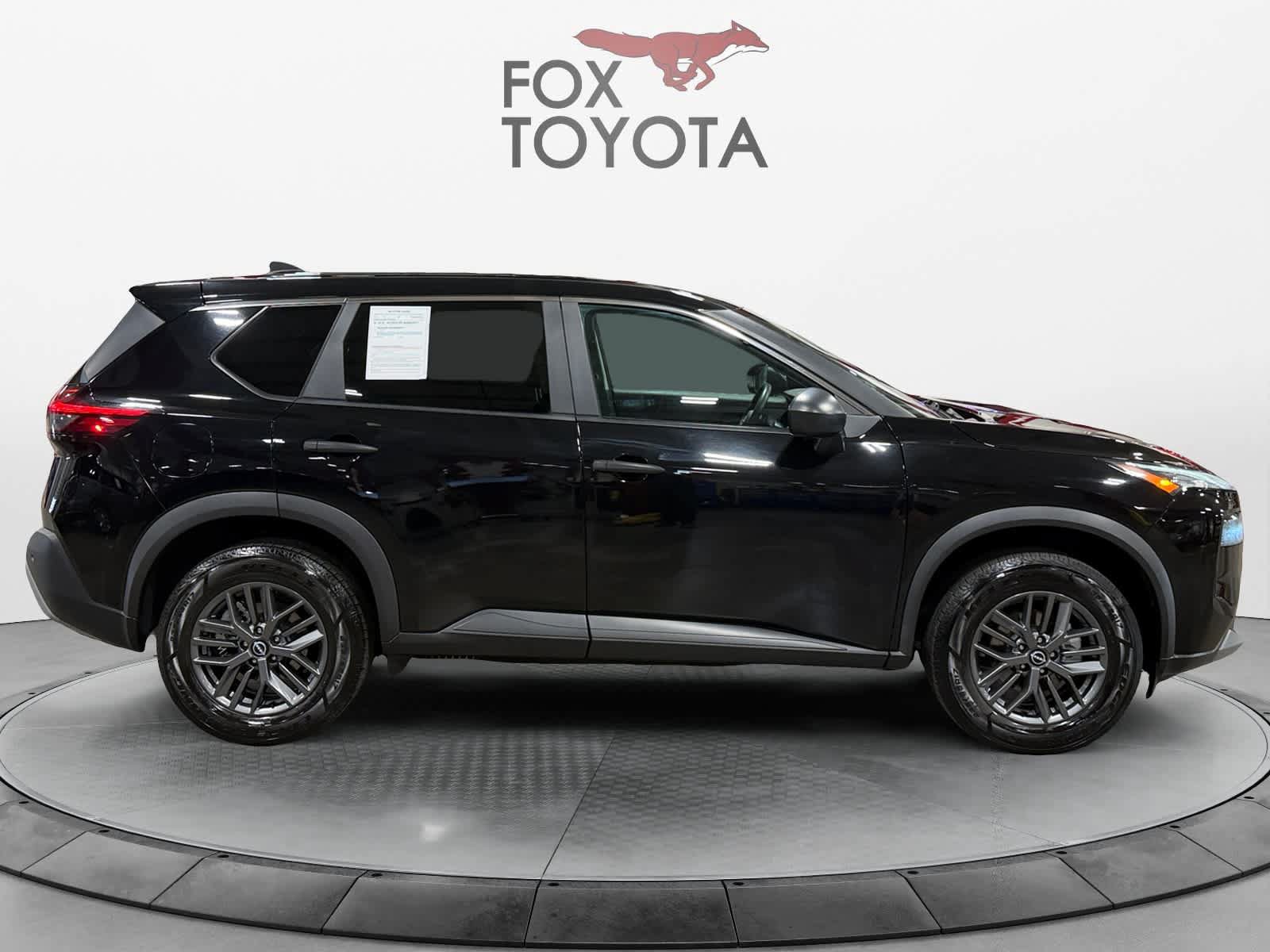Used 2023 Nissan Rogue S FWD image 7