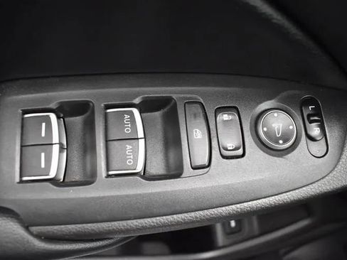 Used 2018 Honda Accord Touring image 21