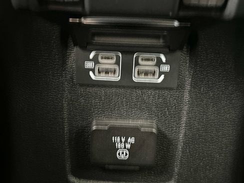 Used 2023 Jeep Wrangler Unlimited Sahara w/ Cold Weather Group AWD/4WD image 22