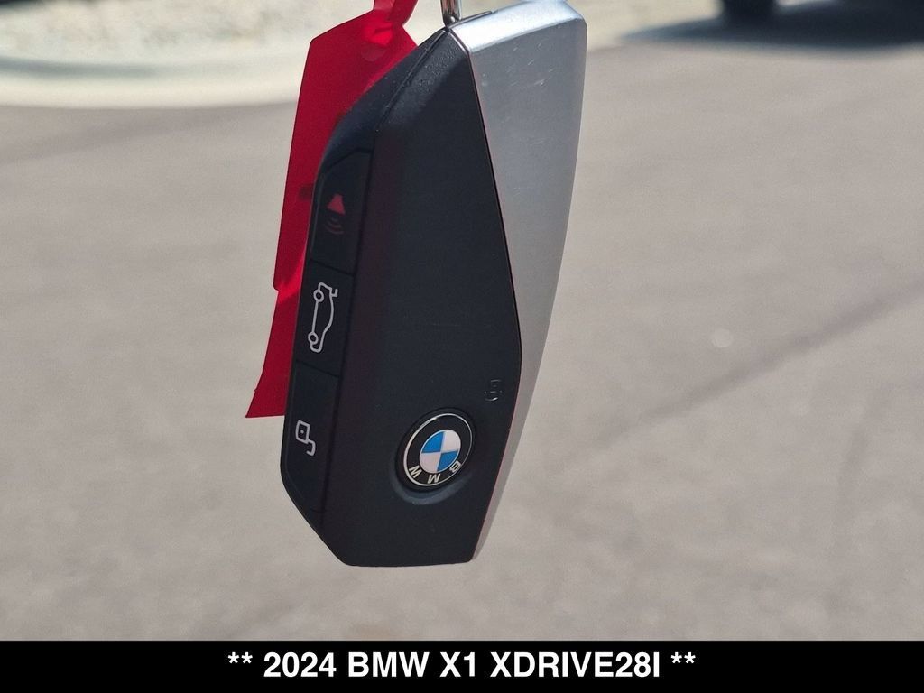 Used 2024 BMW X1 xDrive28i w/ Convenience Package AWD/4WD image 26