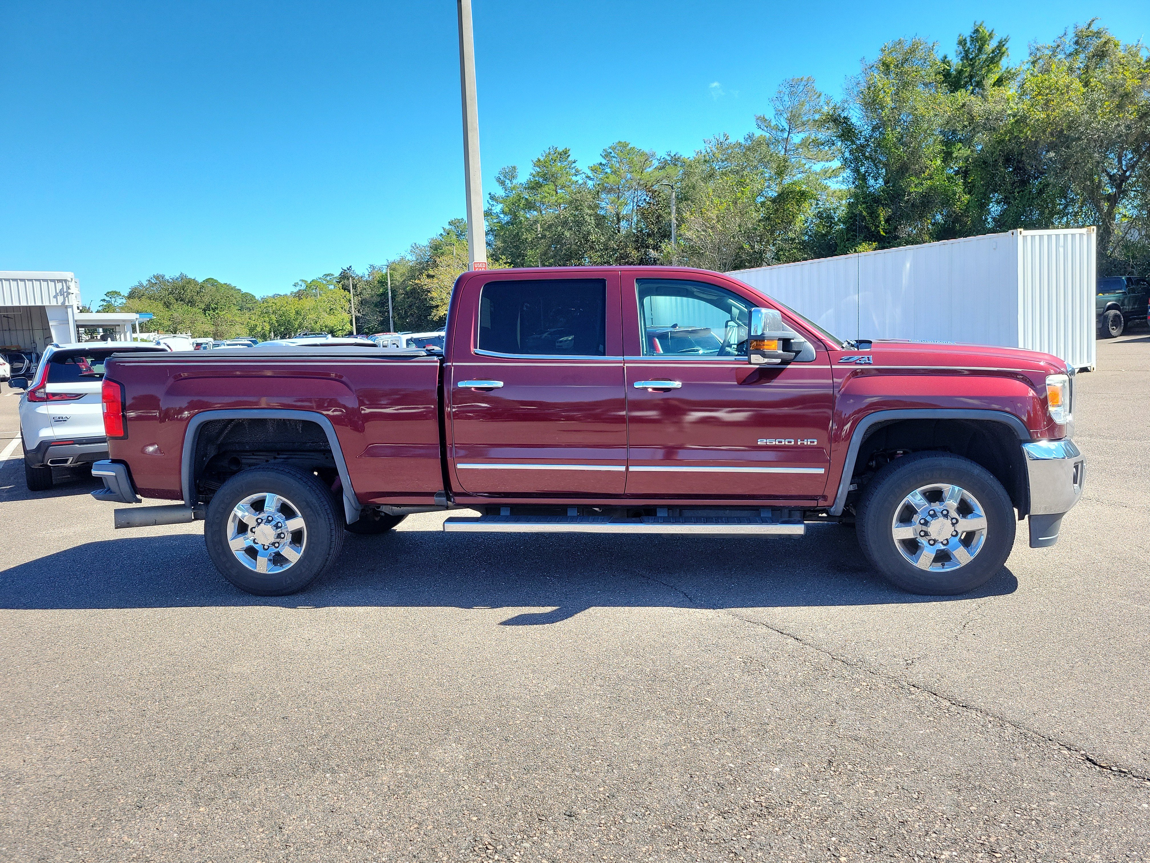 Used 2016 GMC Sierra 2500 SLT w/ Duramax Plus Package AWD/4WD image 6