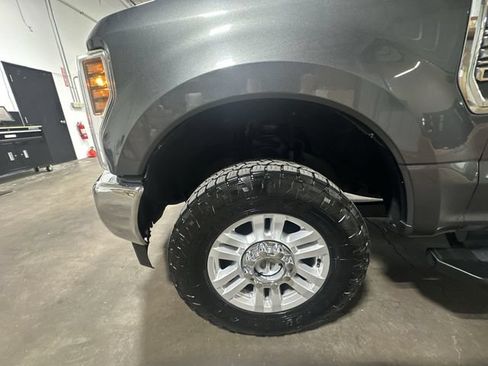 Used 2019 Ford F250 XLT w/ XLT Value Package AWD/4WD image 23