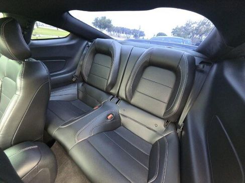 Used 2022 Ford Mustang GT Premium w/ GT Performance Package RWD image 5