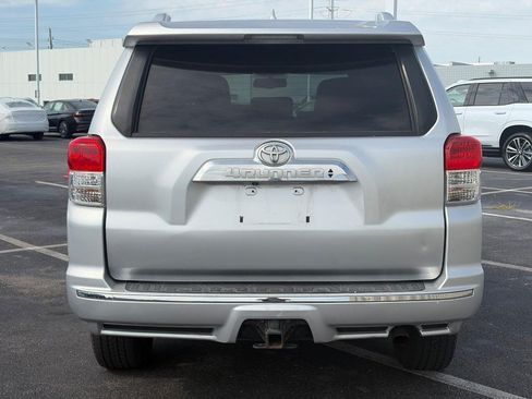 Used 2012 Toyota 4Runner Limited AWD/4WD image 3
