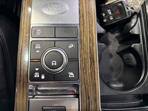 Used 2019 Land Rover Range Rover HSE AWD/4WD image 23