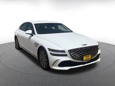 Used 2026 Genesis G80 2.5T AWD/4WD image 3