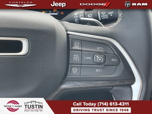 Used 2023 Jeep Grand Cherokee 4WD 4xe image 26
