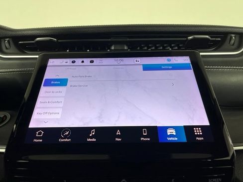 Used 2023 Jeep Grand Cherokee L Limited AWD/4WD image 30